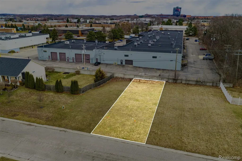 558 Boyd Street Pontiac City MI 48342