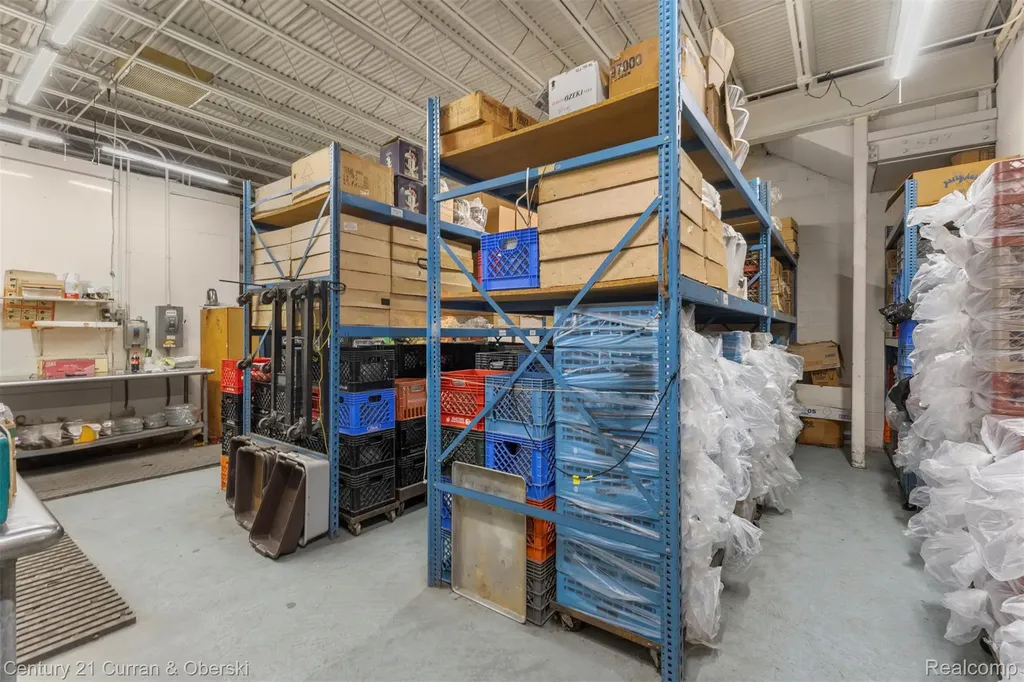 24134 W Warren Street Dearborn Heights City MI 48127