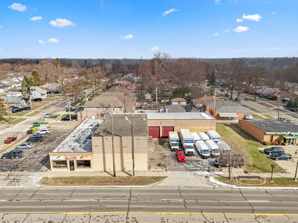 24134 W Warren Street Dearborn Heights City MI 48127