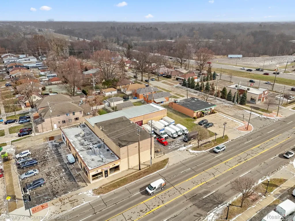 24134 W Warren Street Dearborn Heights City MI 48127