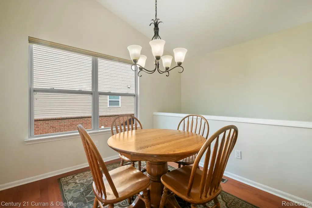 1091 Paddock Drive South Lyon City MI 48178
