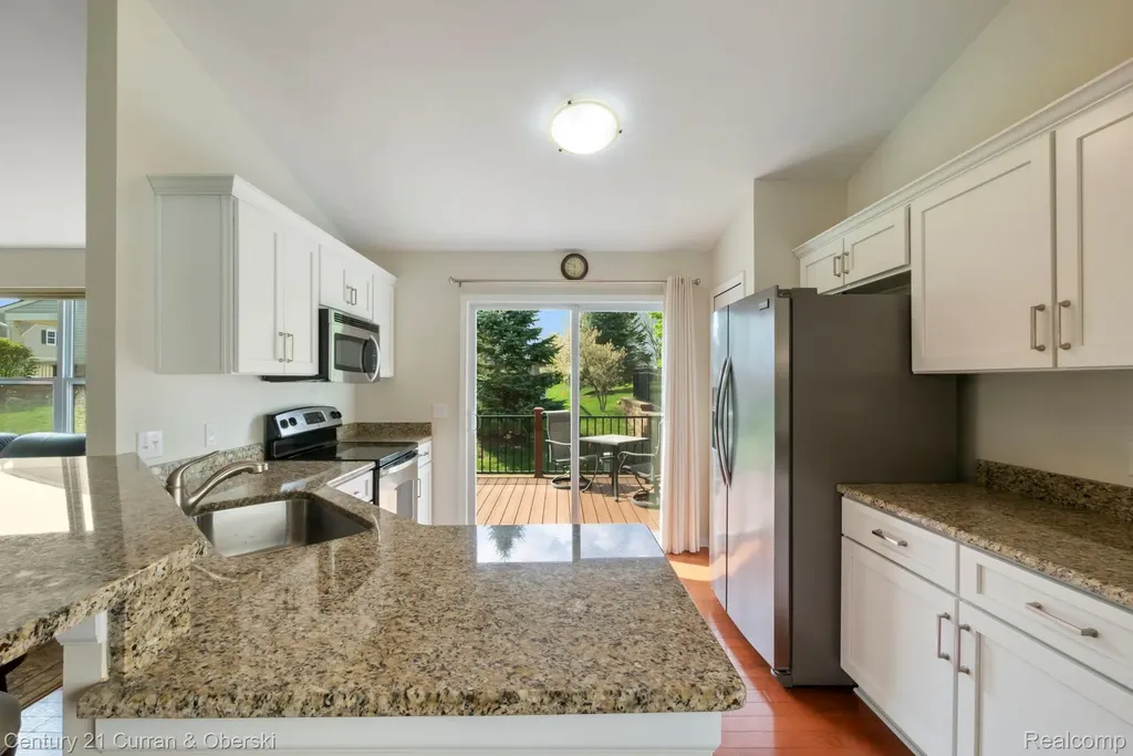 1091 Paddock Drive South Lyon City MI 48178