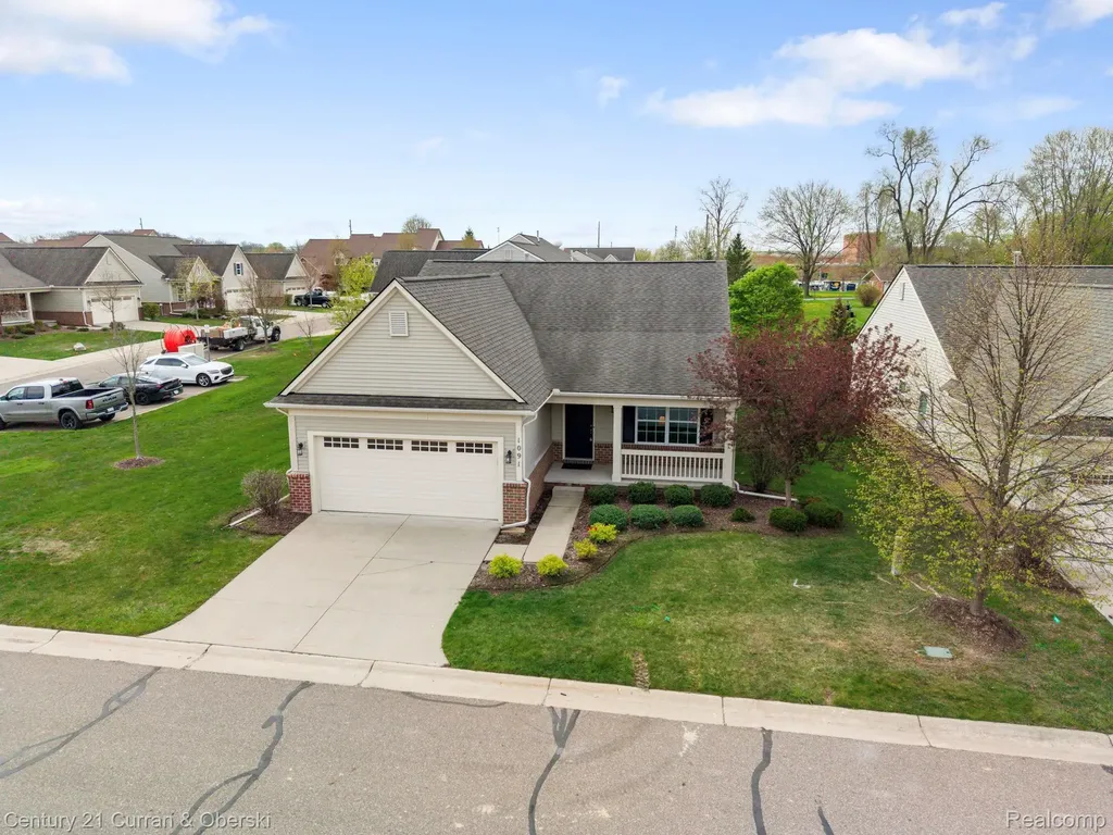 1091 Paddock Drive South Lyon City MI 48178