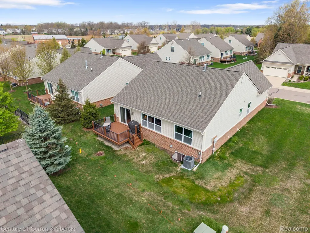 1091 Paddock Drive South Lyon City MI 48178