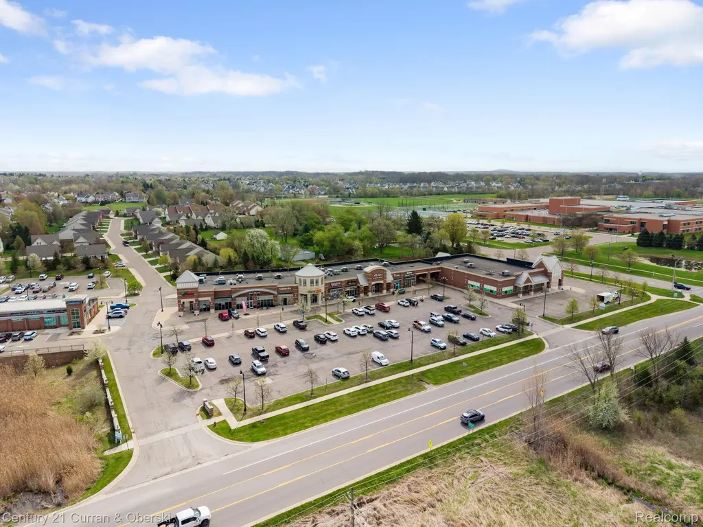 1091 Paddock Drive South Lyon City MI 48178