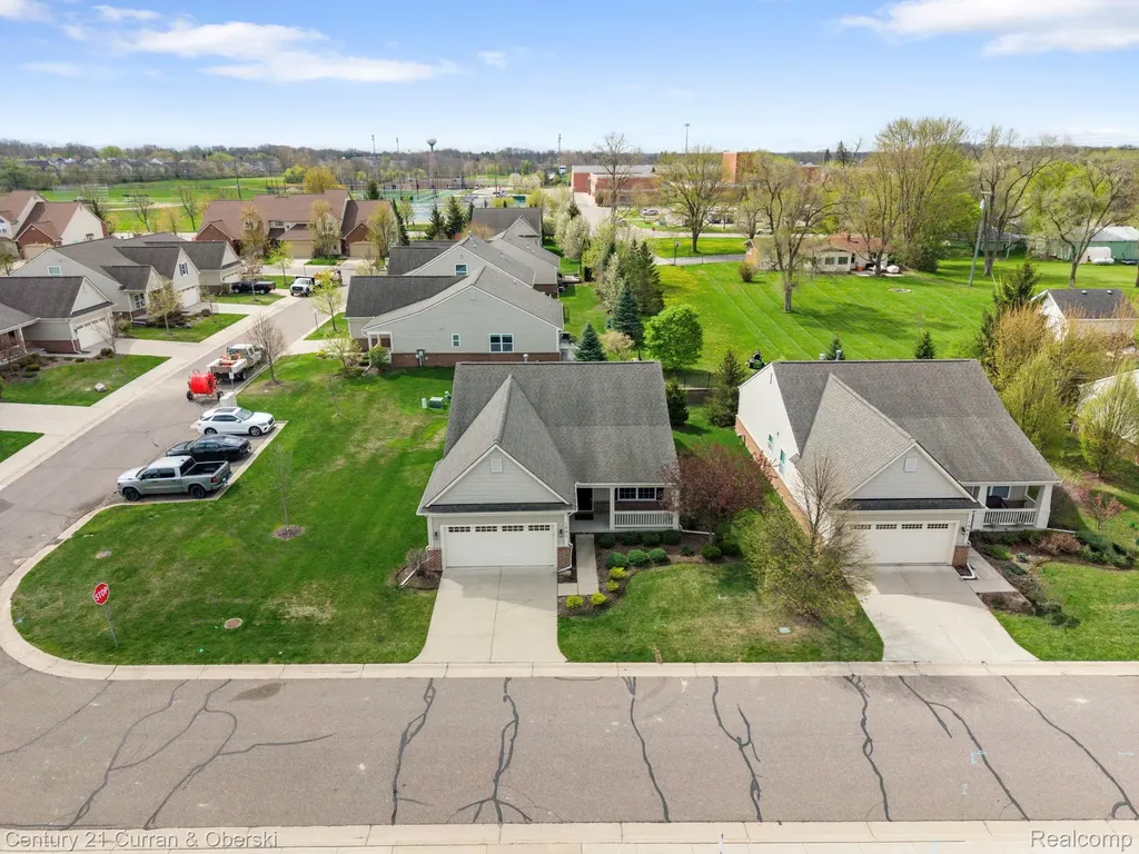 1091 Paddock Drive South Lyon City MI 48178