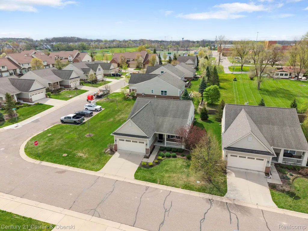 1091 Paddock Drive South Lyon City MI 48178