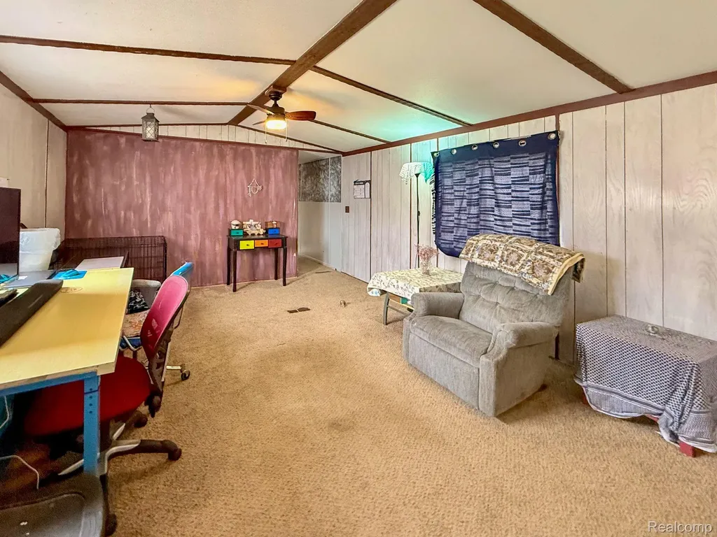 435 Rustic Lane S Sumpter Township MI 48111