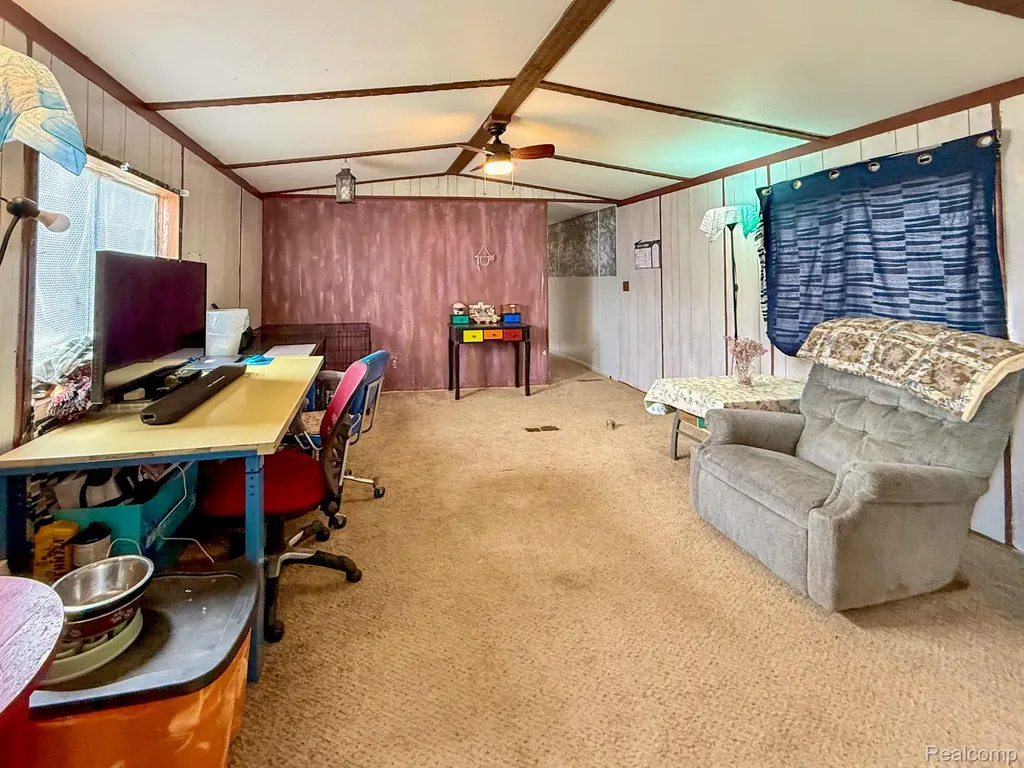 435 Rustic Lane S Sumpter Township MI 48111