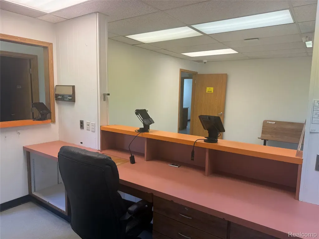 4525 Highland Road Waterford Charter Township MI 48328