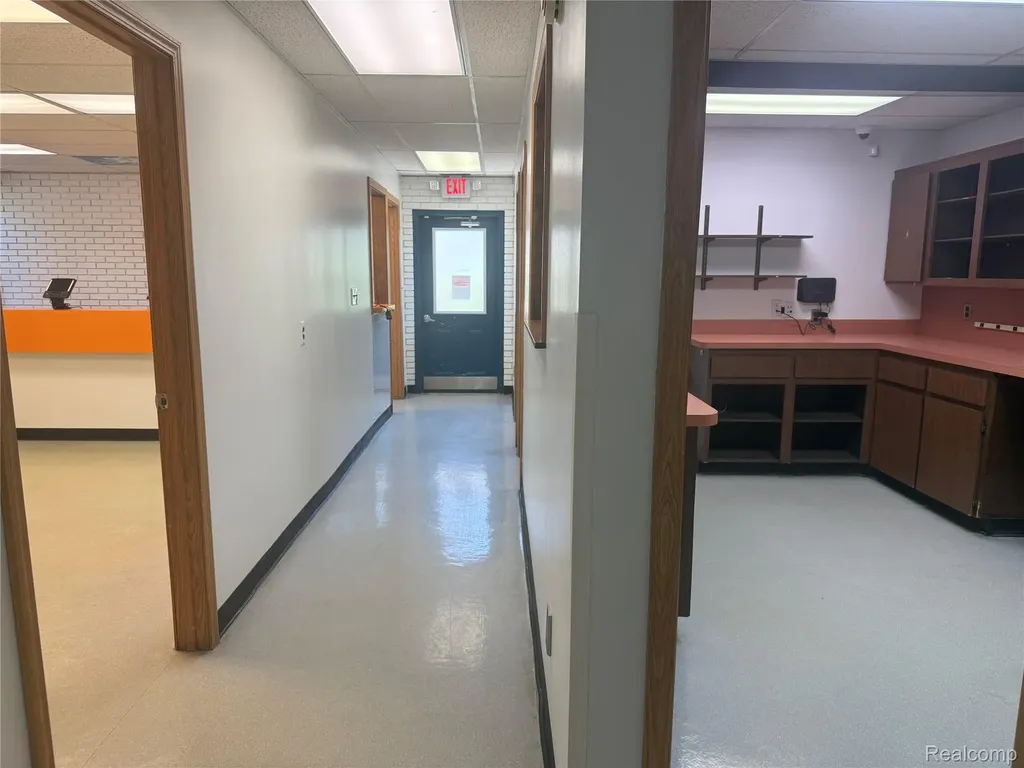 4525 Highland Road Waterford Charter Township MI 48328
