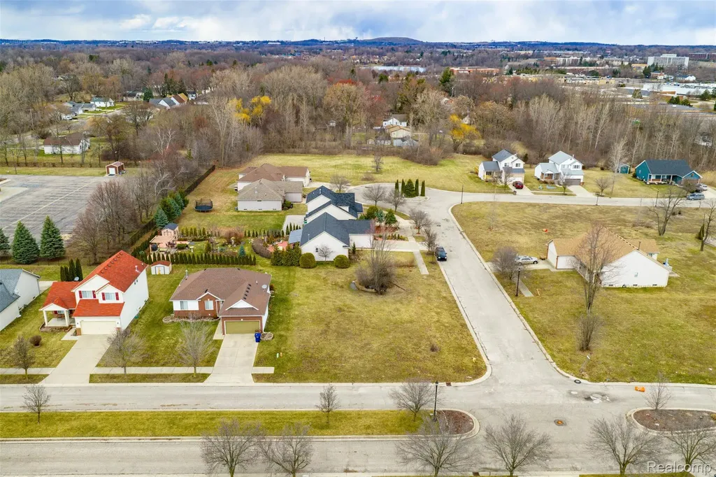 1277 Liza Boulevard Pontiac City MI 48342
