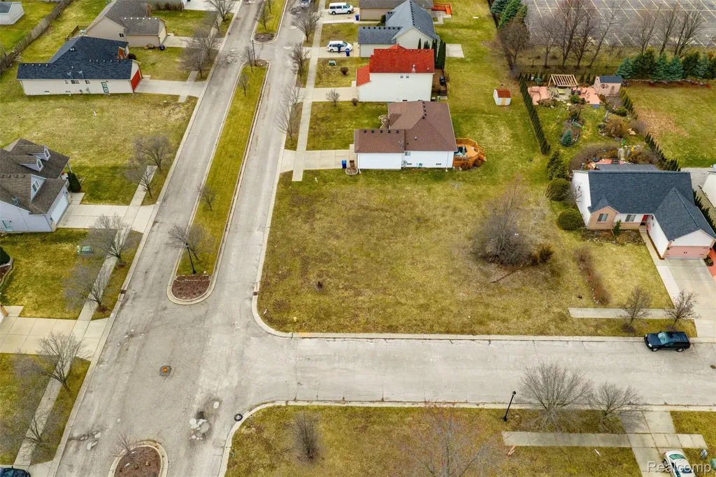1277 Liza Boulevard Pontiac City MI 48342