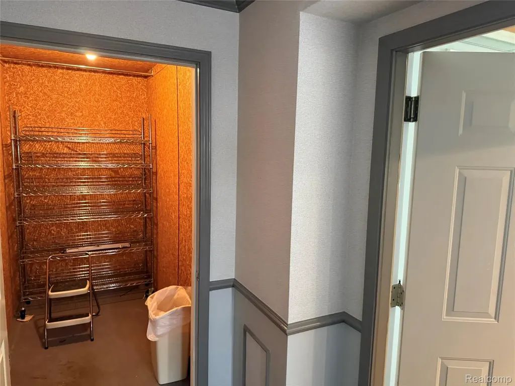 3553 Port Cove Drive Waterford Charter Township MI 48328