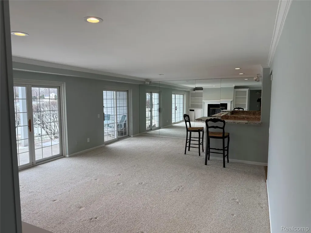 3553 Port Cove Drive Waterford Charter Township MI 48328