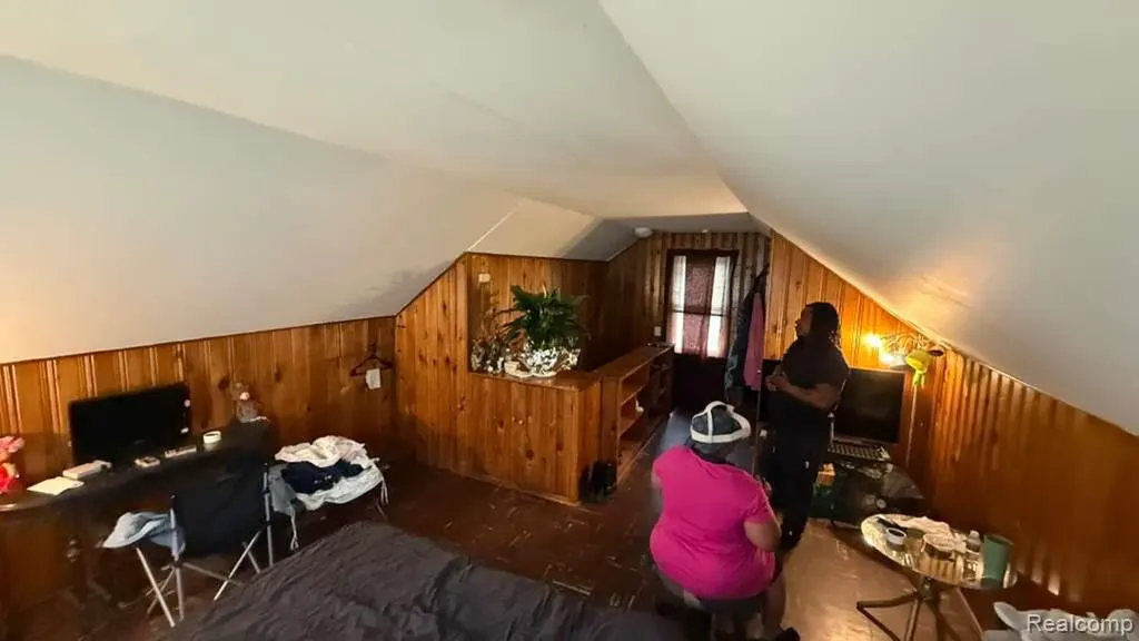 11366 Ward Street Detroit City MI 48227
