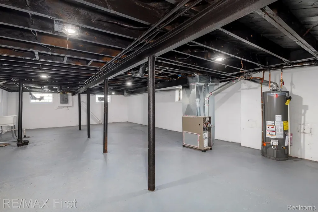 10055 Ward Street Detroit City MI 48227
