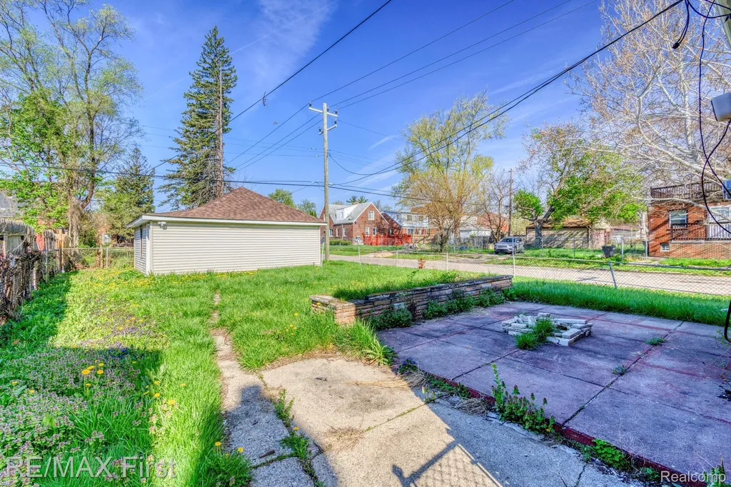 10055 Ward Street Detroit City MI 48227