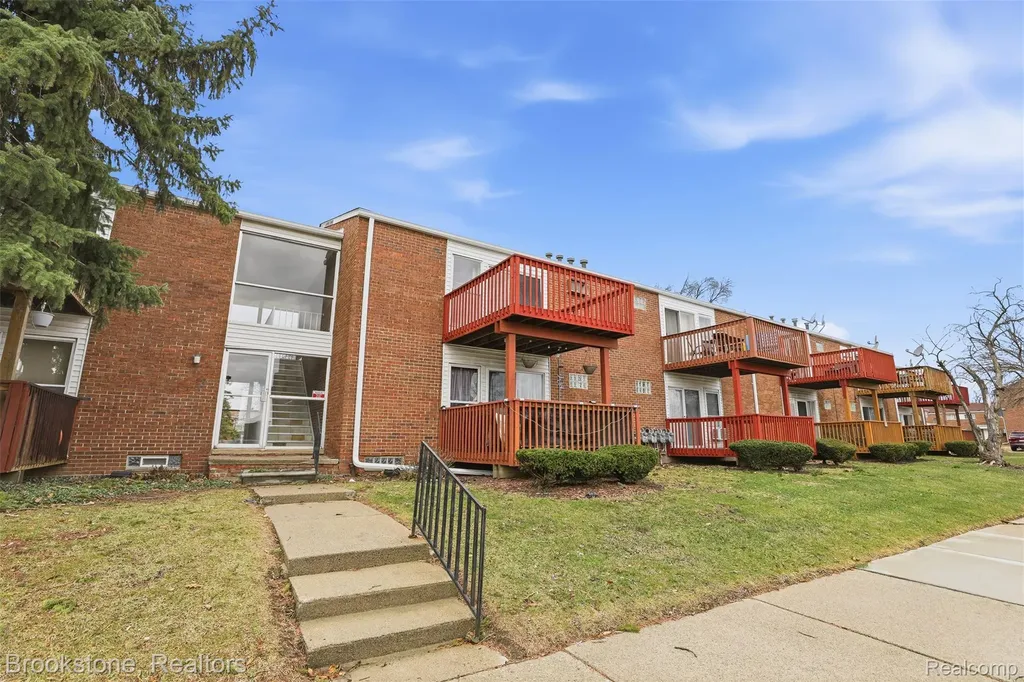 627 Mcdougall Mcdougall Street Detroit City MI 48207