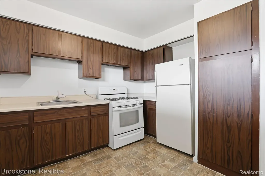 627 Mcdougall Mcdougall Street Detroit City MI 48207