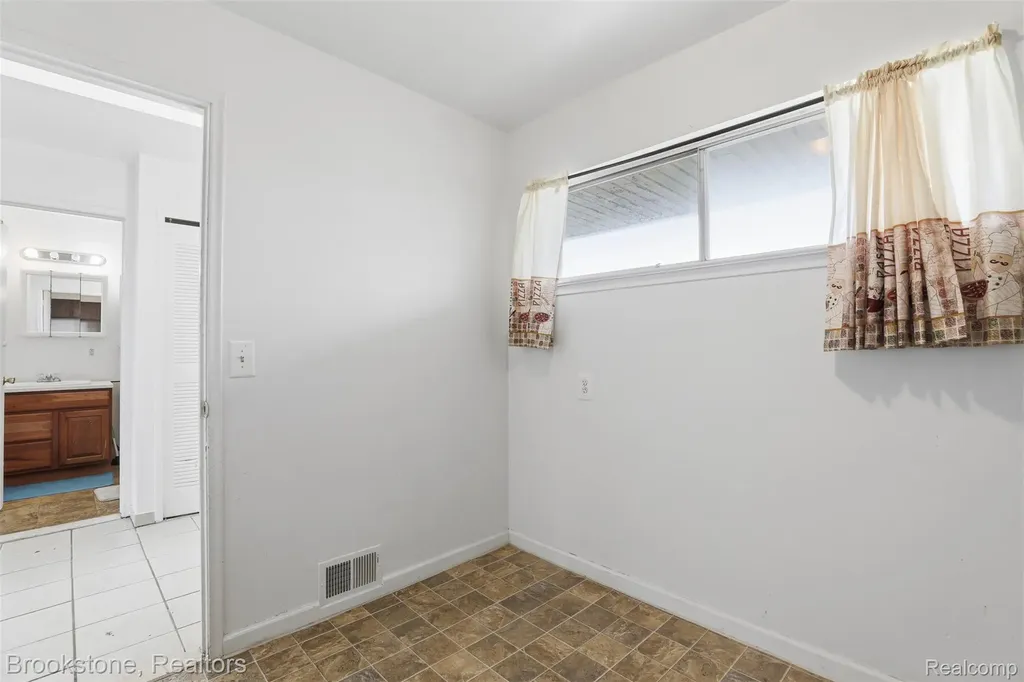 627 Mcdougall Mcdougall Street Detroit City MI 48207