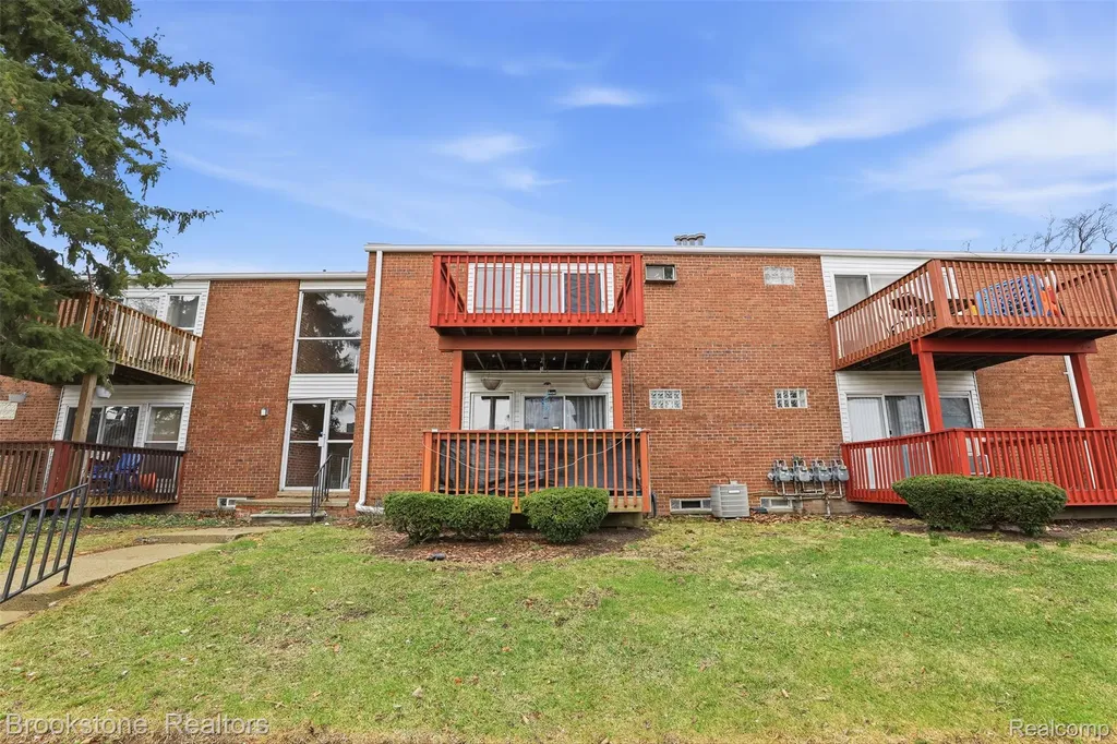 627 Mcdougall Mcdougall Street Detroit City MI 48207