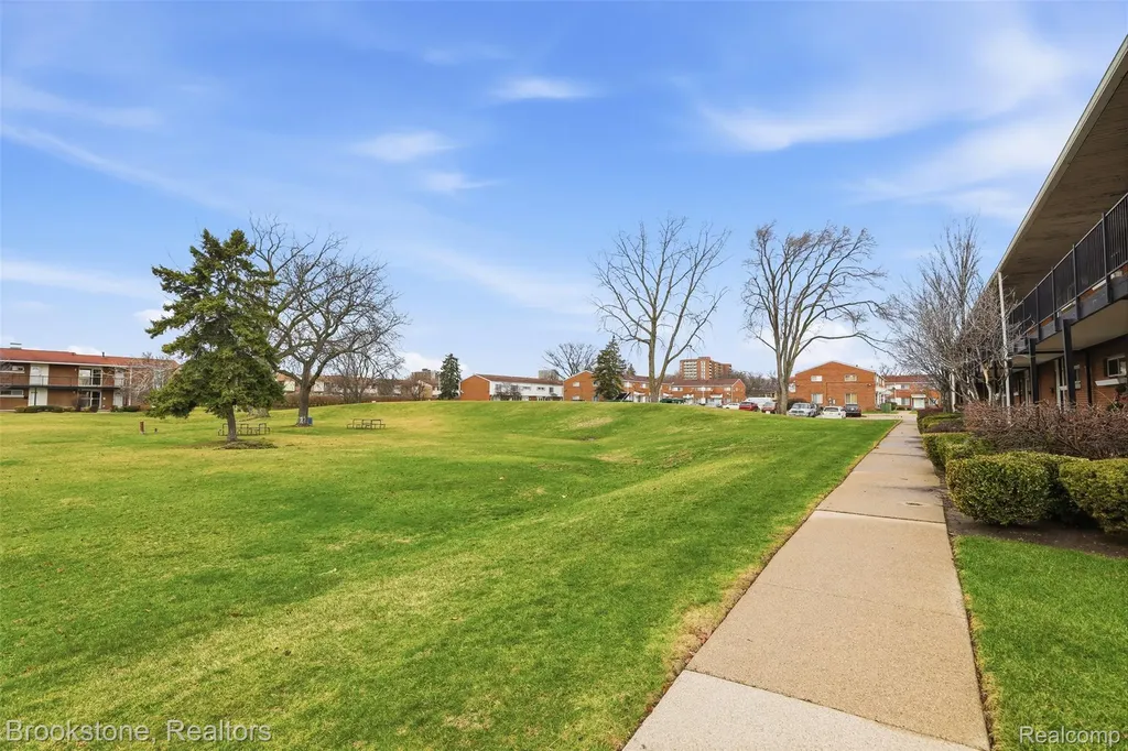 627 Mcdougall Mcdougall Street Detroit City MI 48207