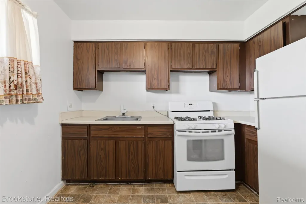 627 Mcdougall Mcdougall Street Detroit City MI 48207