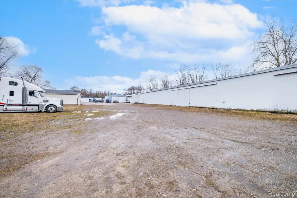 5378 Fenton Road Mundy Township MI 48507