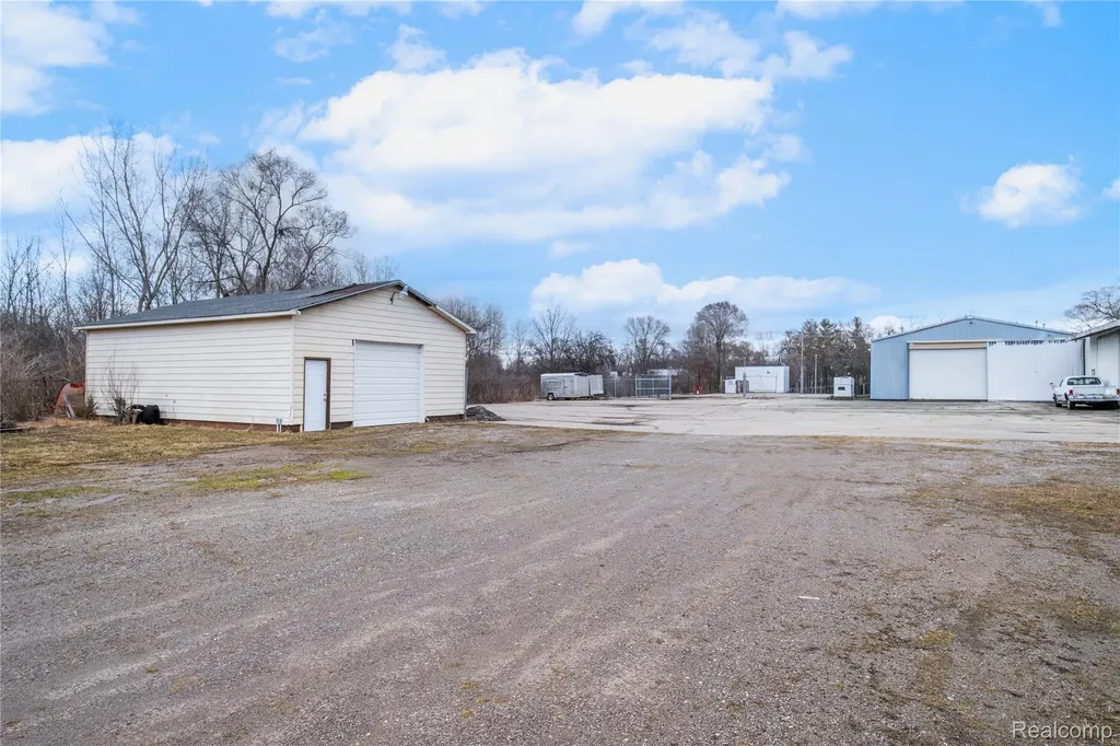 5378 Fenton Road Mundy Township MI 48507