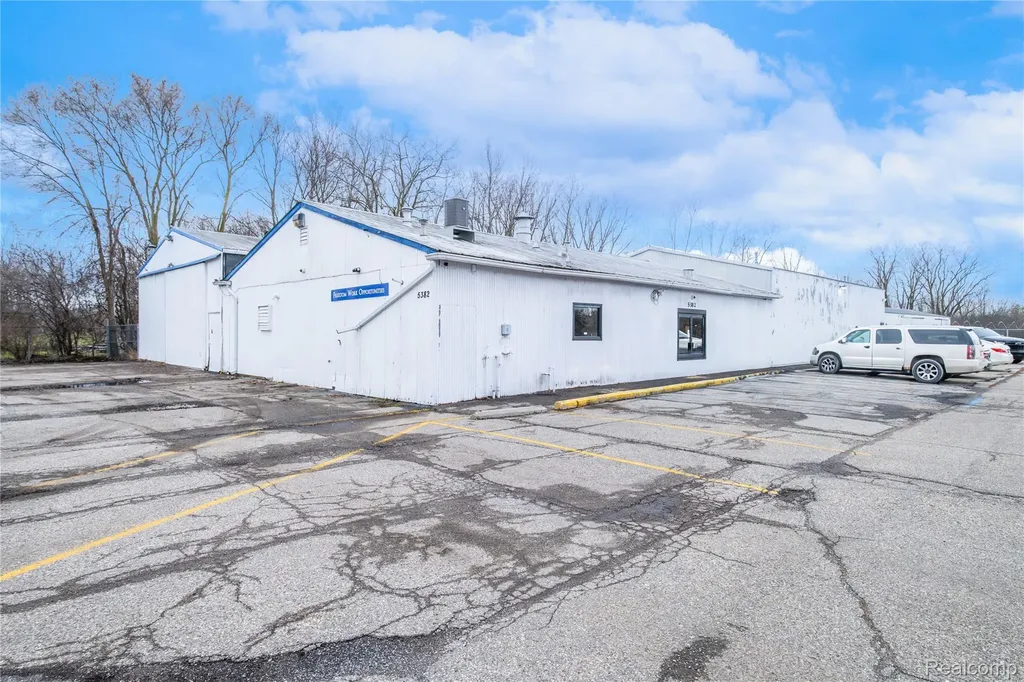 5378 Fenton Road Mundy Township MI 48507