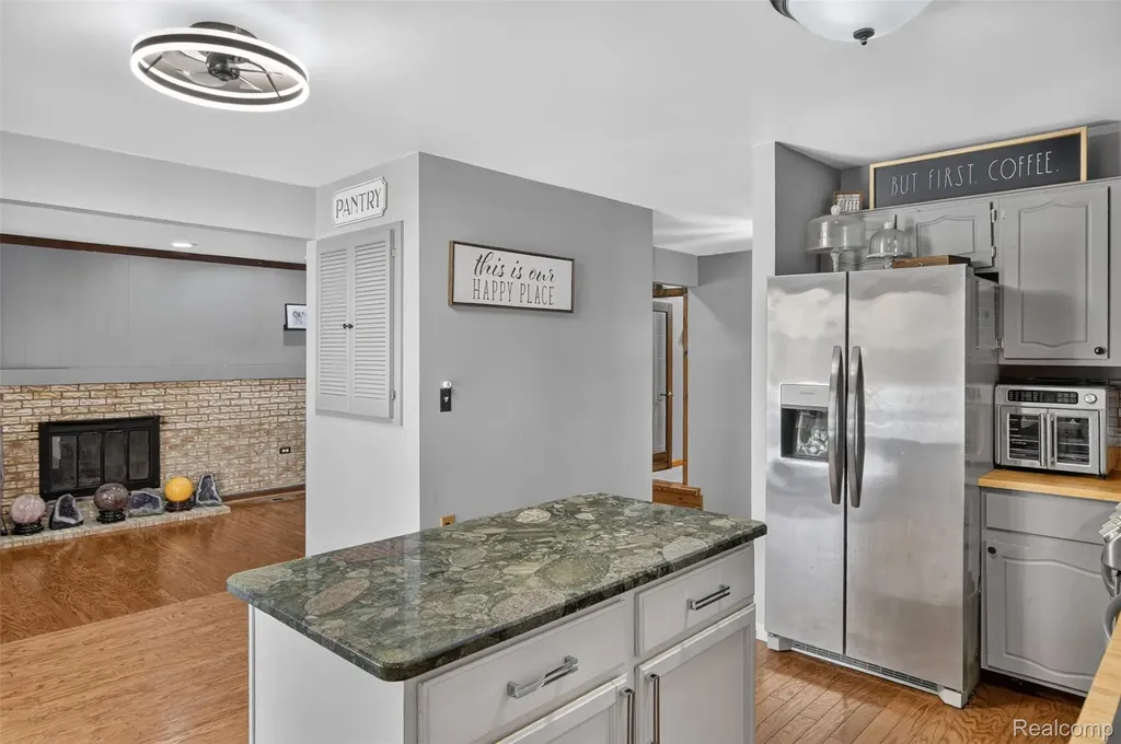44100 Somerset Square Canton Charter Township MI 48187