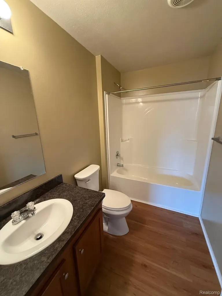 11033 Quail Run Court Green Oak Township MI 48178