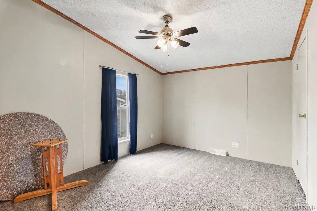 2515 Shakespeare Lane Salem Township MI 48167