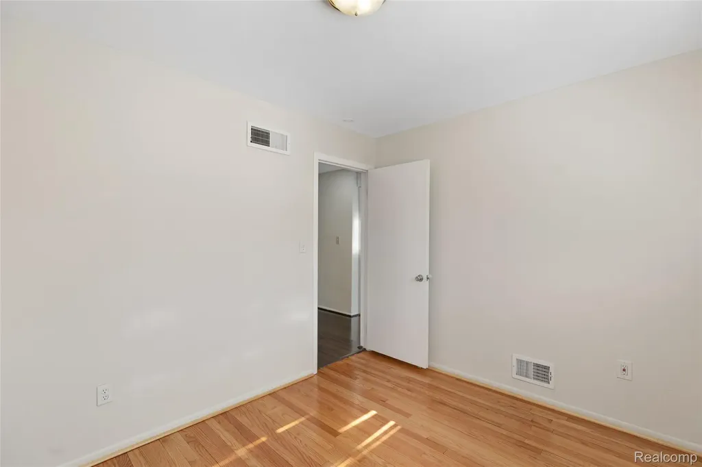 25538 Parsons Drive Southfield City MI 48075