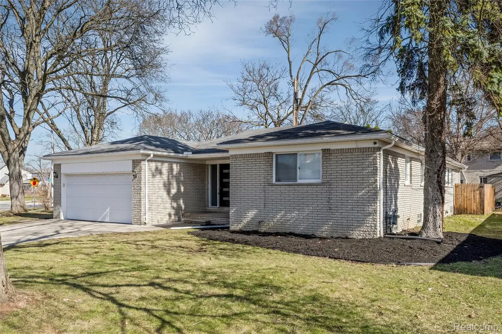 25538 Parsons Drive Southfield City MI 48075