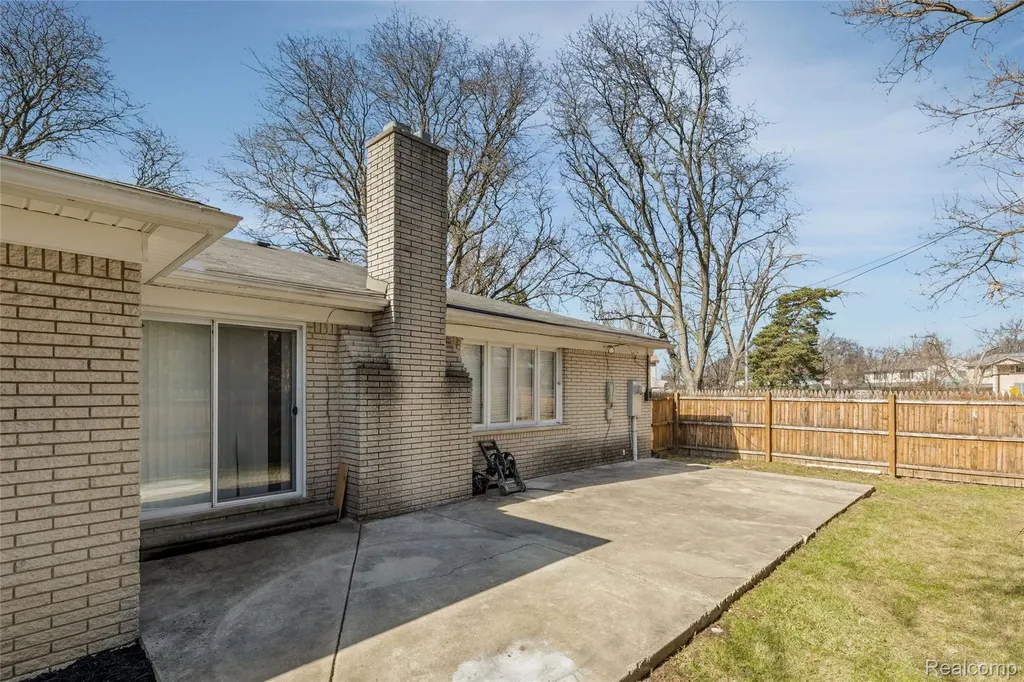 25538 Parsons Drive Southfield City MI 48075