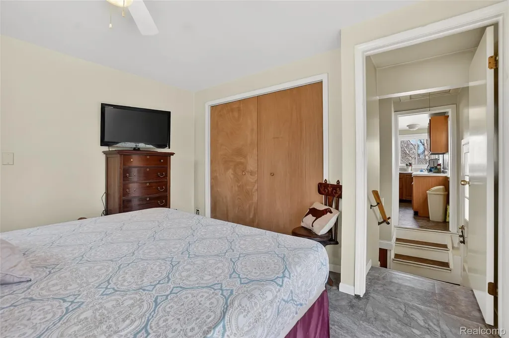 13343 N Fenton Road Fenton Charter Township MI 48430