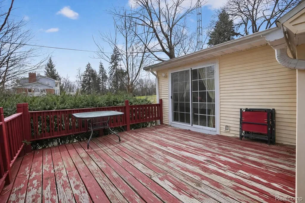 13343 N Fenton Road Fenton Charter Township MI 48430