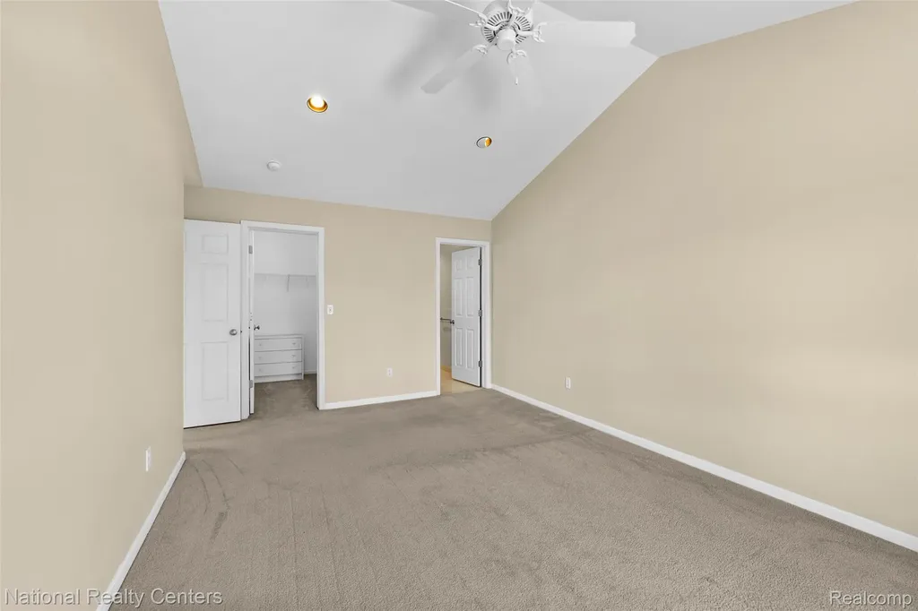7201 Farmingdale Lane Commerce Charter Township MI 48390