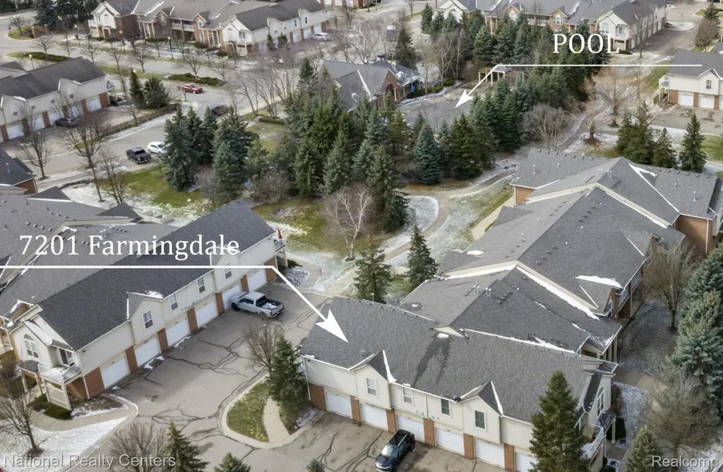 7201 Farmingdale Lane Commerce Charter Township MI 48390