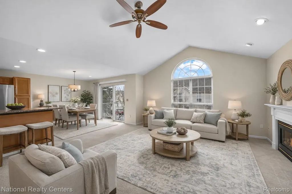 7201 Farmingdale Lane Commerce Charter Township MI 48390