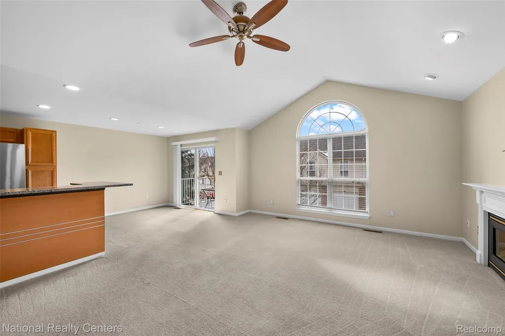 7201 Farmingdale Lane Commerce Charter Township MI 48390
