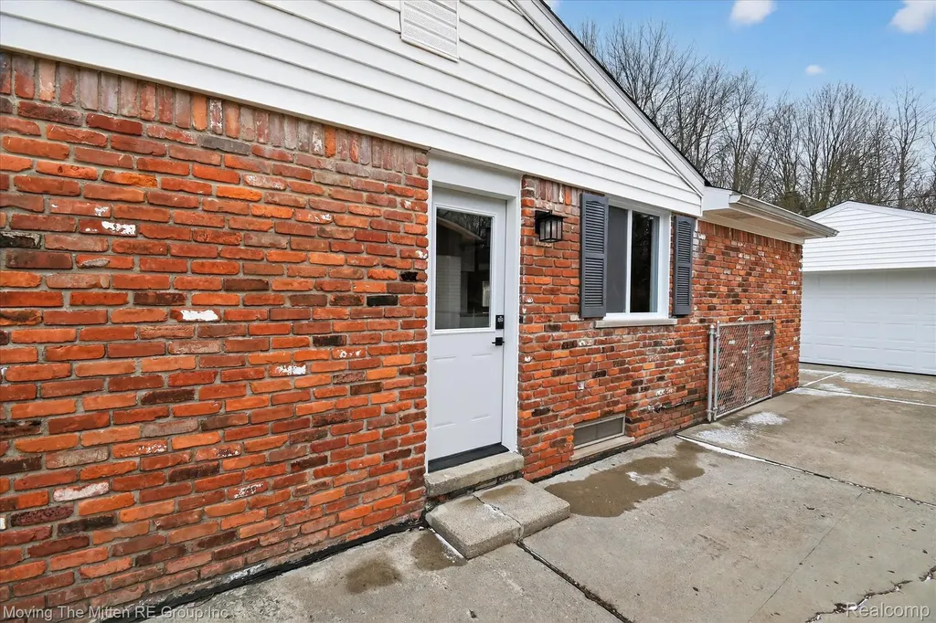 38061 Walnut Street Romulus City MI 48174