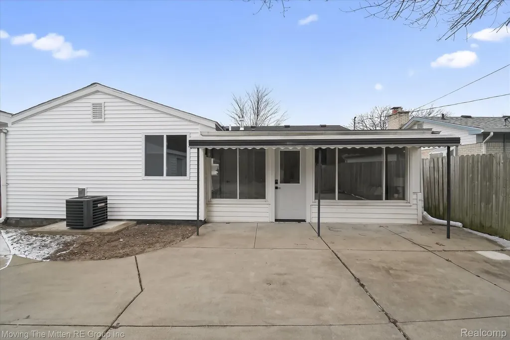 38061 Walnut Street Romulus City MI 48174