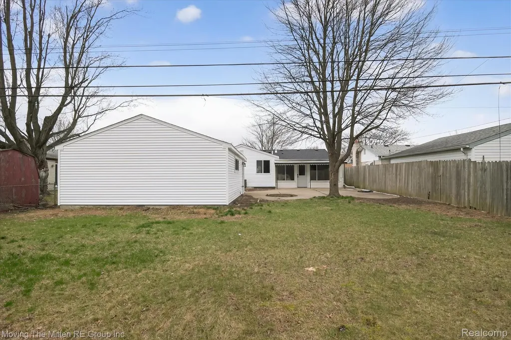 38061 Walnut Street Romulus City MI 48174