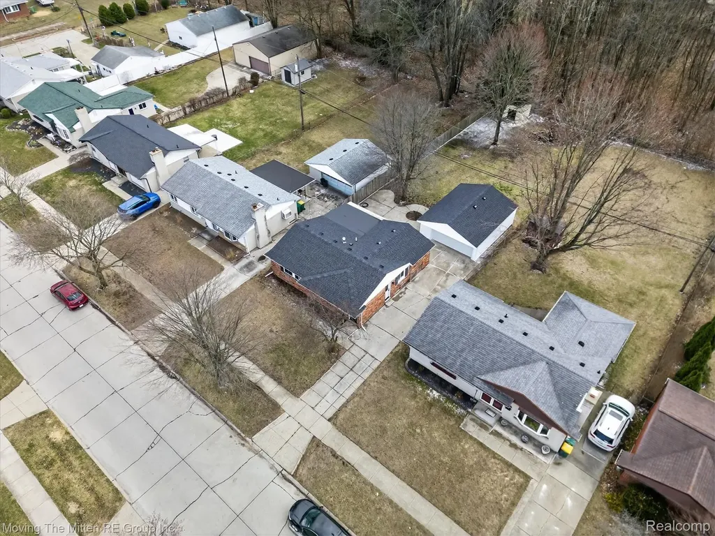 38061 Walnut Street Romulus City MI 48174