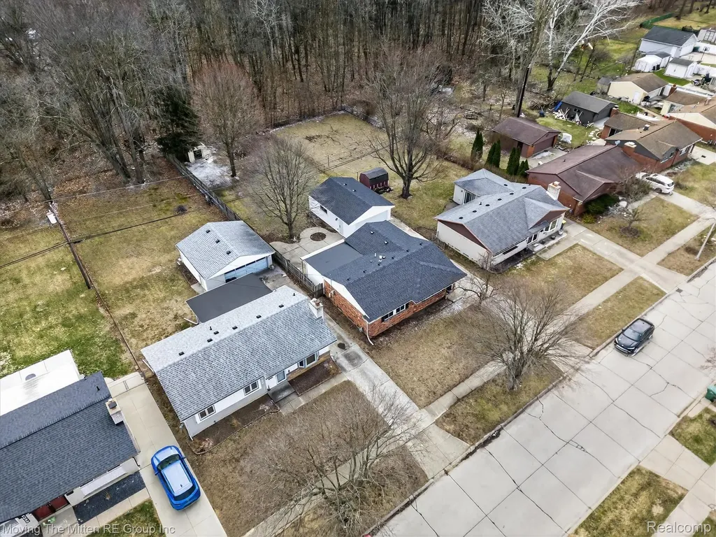38061 Walnut Street Romulus City MI 48174