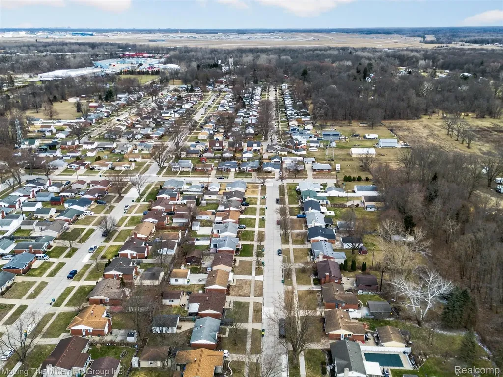 38061 Walnut Street Romulus City MI 48174
