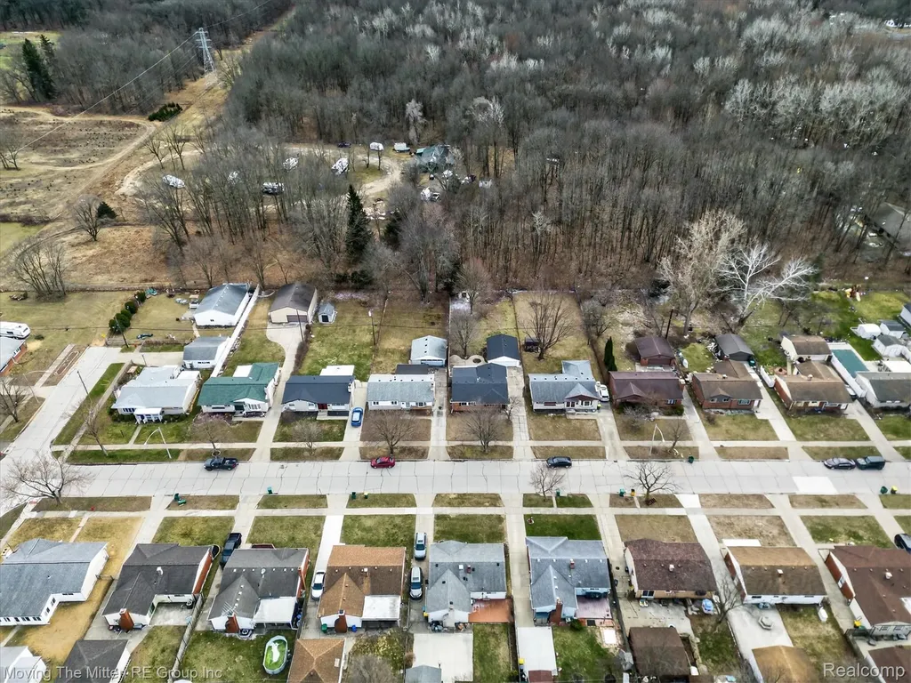 38061 Walnut Street Romulus City MI 48174